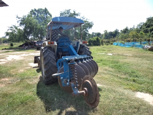 ขาย785000บาทรถ10ล้อเทเลอร์อีซูซุร็อก195แรง สวยพร้อมใช้