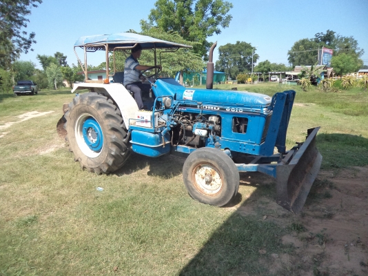 ขาย785000บาทรถ10ล้อเทเลอร์อีซูซุร็อก195แรง สวยพร้อมใช้