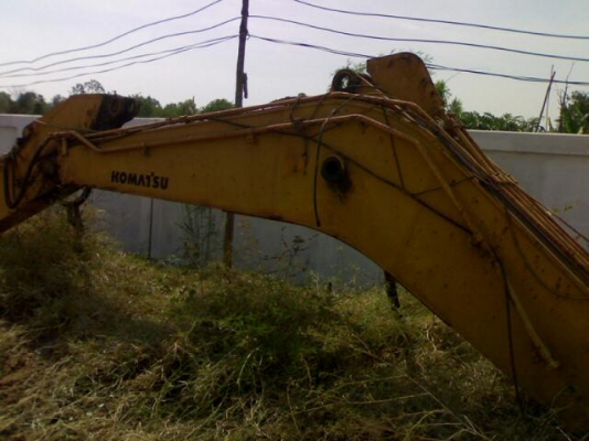 Komatsu ใส่ 200 รุ่น 6,7 ได้ บูมกระแทคหิน ขาโตงเตงหนา 2 นิ้ว เก่านอก