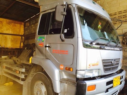 ขายหัวลากนิสสันยูดี 350 แรงม้าพร้อมหางพื้นเรียบ3เพลา