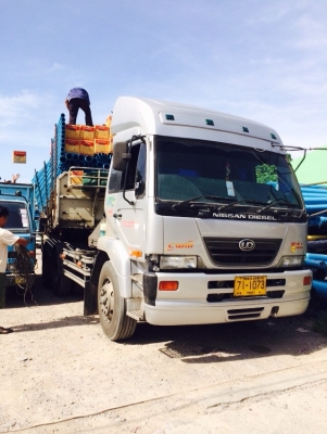 ขายหัวลากนิสสันยูดี 350 แรงม้าพร้อมหางพื้นเรียบ3เพลา