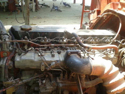 หกล้อดัมพ์ ร็อคกี้ 195 เล่มทะเบียนไม่มี มีเเต่ใบอินวอยซ์ ต่อจากอู่สงวนศักดิ์  รถสวยพร้อมใช้งาน