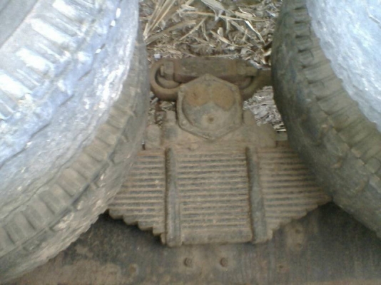 รถบรรทุก 10 ล้อ ล่อง ฮีโน่ F 17 เครื่อง EH 700 สภาพพร้อมใช้ คอกไม้ เอกสารทะเบียนพร้อม