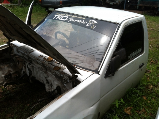 หัวเก๋ง NISSAN BIG-M