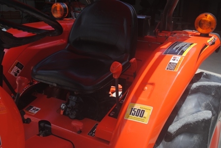 ขายรถไถ Kubota L 3608 (4WD) พร้อมผานหลัง รถสภาพเดิม สีเดิมครับ