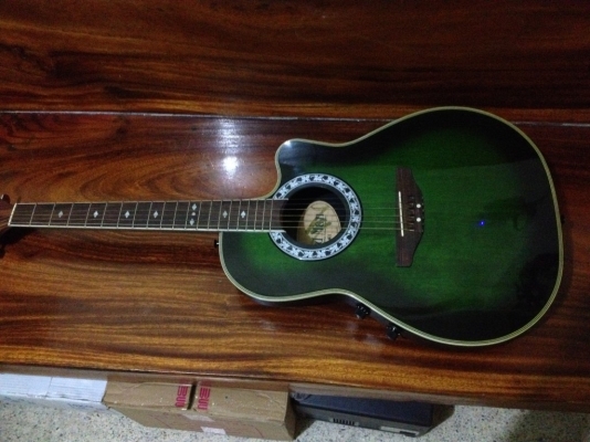 กีต้าโปร่งไฟฟ้าหลังเต่า ReeD MAN TOKYO IN JAPANสภาพ90สวยๆ