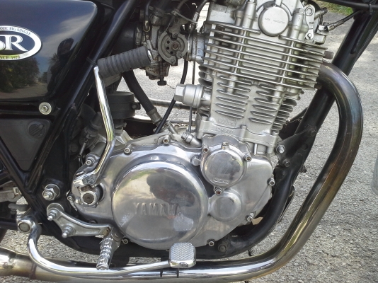 ขายYamaha Sr400cc.ปี2002 เครื่องแน่น สภาพตามรูป ไฟติดครบ