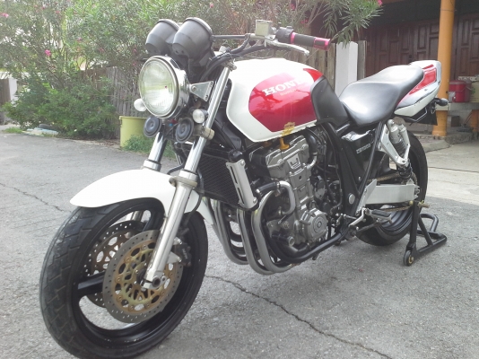 ขาย Honda Cb1000cc.เอกสารอินวอยร์+สรรพสามิตรถพร้อมใช้ครับ