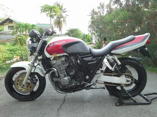 ขาย Honda Cb1000cc.เอกสารอินวอยร์+สรรพสามิตรถพร้อมใช้ครับ