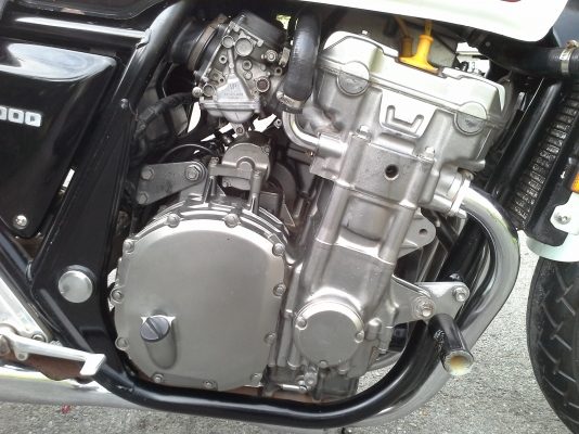 ขาย Honda Cb1000cc.เอกสารอินวอยร์+สรรพสามิตรถพร้อมใช้ครับ