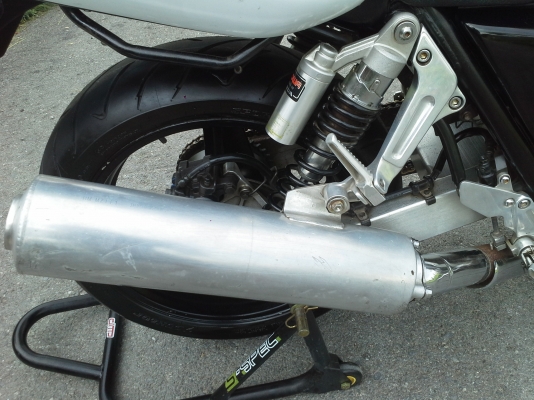 ขาย Honda Cb1000cc.เอกสารอินวอยร์+สรรพสามิตรถพร้อมใช้ครับ