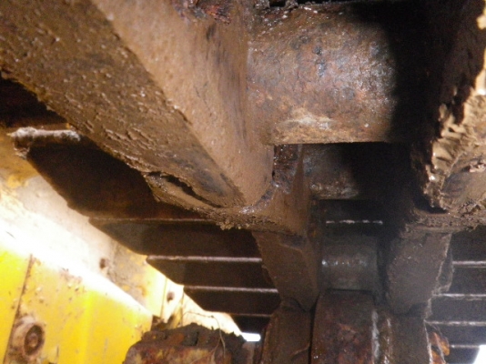 ขายด่วนรถแทรคเตอร์ตีนตะขาบ Mitsubishi  BD2F ใบมีด 6 ทิศทางนำเข้าเองจากญี่ปุ่นโดยตรง สภาพสวย