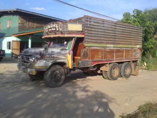 10ล้อหัวยาวไม่ดั้ม2เพลาISUZU หัวยาวเครื่องES700พวงมาลัยเพาวเวอร์ 10ล้อหัวยาวไม่ดั้ม2เพลาISUZU หัวยาวเครื่องES700พวงมาลัยเพาวเวอร์