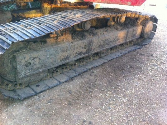 ขาย KOMATSU PC200-3 สภาพพร้อมใช้งานเครื่องดีปั้มดี โซ่เต็มเอวแน่น เอกสารเล่มทะเบียน