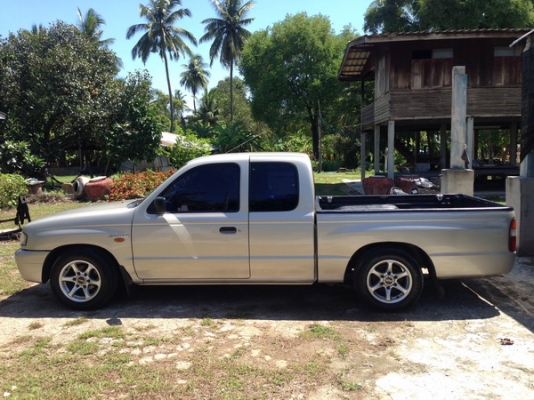 ***ขาย Mazda Figter ปี02 รถมือเดียวสภาพสวย สีเดิม เครื่องดี รถมือเดียว***