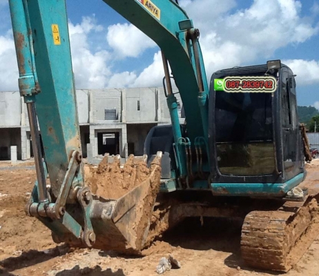 ขายรถแบคโฮ KOBELCO SK135SR  11,3XX ชม.