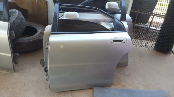 ขายประตูaccord 94 ไฟก้อนเดียว ขายประตูaccord 94 ไฟก้อนเดียว