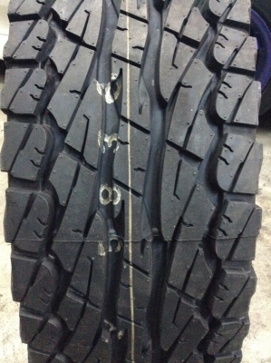 ขายยางmudหน้า31/10.5 ขอบ15 ยางใหม่ปี14 ถูกๆ