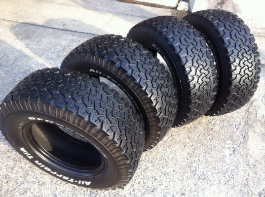 ขายยาง BF Goodrich All-terrain ขนาด 265 70 r16 ปี3211