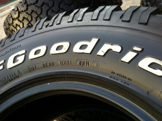 ขายยาง BF Goodrich All-terrain ขนาด 265 70 r16 ปี3211