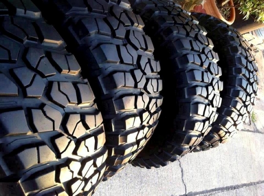 ขายยาง BF Goodrich Mud-Terrain KM2 265 70 r17 ดอก1.2ซม