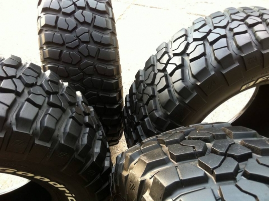 ขายยาง BF Goodrich Mud-Terrain KM2 265 70 r17 ดอก1.2ซม