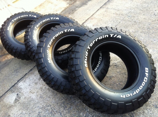 ขายยาง BF Goodrich Mud-Terrain KM2 265 70 r17 ดอก1.2ซม