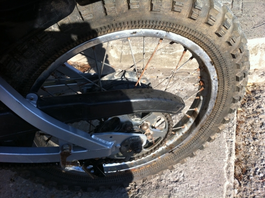 DT-125 สภายสวยพร้อมขับเท่ๆแบบย้อนยุค เอกสารพร้อมแจ้งเกิด