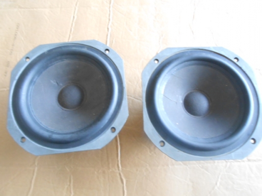 ลำโพง 8  นิ้ว FOCAL V 2