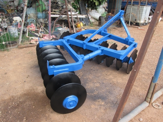 ผานฟอร์ด   ผานพรวน หรือ ซอย   18  จานครับ