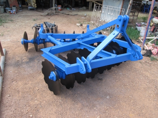 ผานฟอร์ด   ผานพรวน หรือ ซอย   18  จานครับ