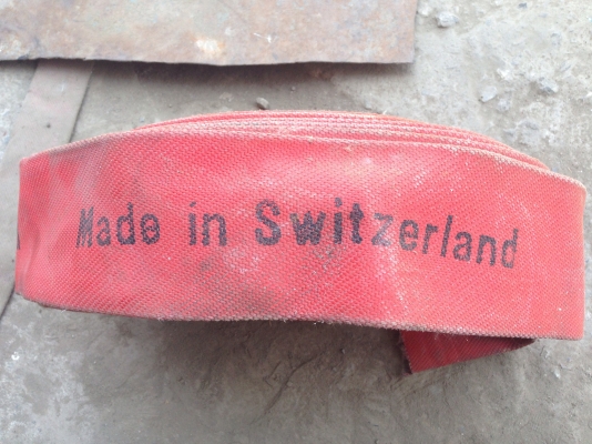 ขายสายดับเพลิง ขนาด 2.5 นิ้ว ยาว 20 เมตร made in Switzerland สภาพสวย มีหลายเส้นครับ