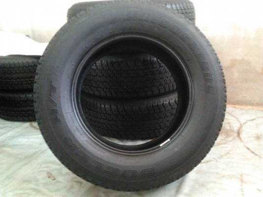 ยาง บริสโตน 255/65/17 ปี12 ดอกหนาๆนุ่มๆ