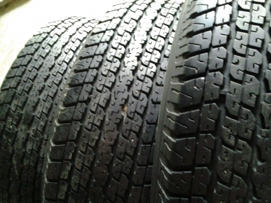 ยาง บริสโตน 255/65/17 ปี12 ดอกหนาๆนุ่มๆ