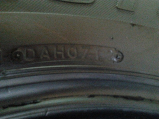 ยาง บริสโตน 255/65/17 ปี12 ดอกหนาๆนุ่มๆ