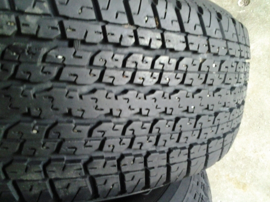 ยาง บริสโตน 255/65/17 ปี12 ดอกหนาๆนุ่มๆ