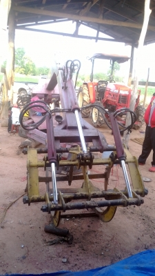 มีอุปกรณ์แทรกเตอร์ขายหลายอย่าง สำหรับแทรกเตอร์ 45 แรง โรตารี่ ผานดัน ผานพรวน ผานไถบุกเบิก คีบอ้อย