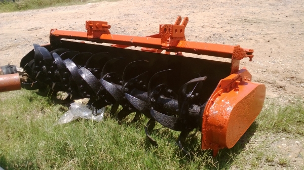 มีอุปกรณ์แทรกเตอร์ขายหลายอย่าง สำหรับแทรกเตอร์ 45 แรง โรตารี่ ผานดัน ผานพรวน ผานไถบุกเบิก คีบอ้อย