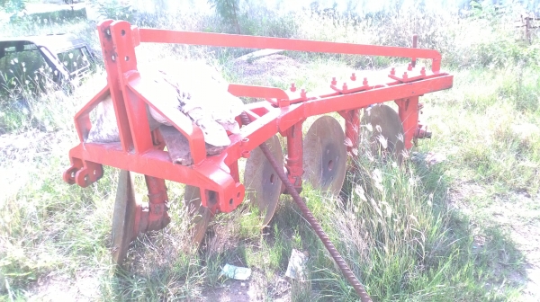 มีอุปกรณ์แทรกเตอร์ขายหลายอย่าง สำหรับแทรกเตอร์ 45 แรง โรตารี่ ผานดัน ผานพรวน ผานไถบุกเบิก คีบอ้อย