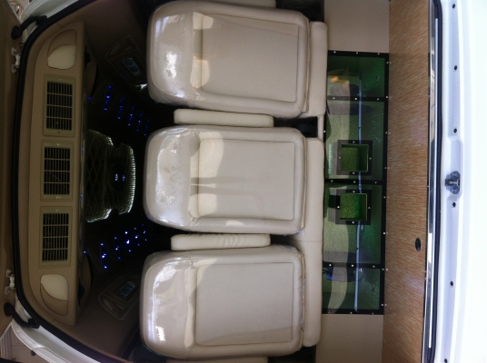 รถตู้ดีเซลพร้อมแต่ง รถตู้ดีเซลพร้อมแต่ง