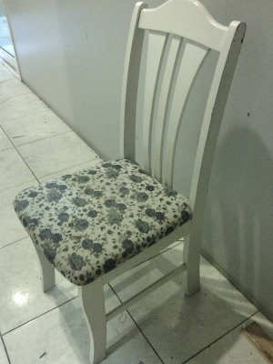 ชุดโต๊ะเก้าอี้