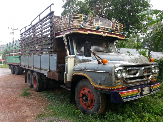 ขายสิบล้อหัวยาว