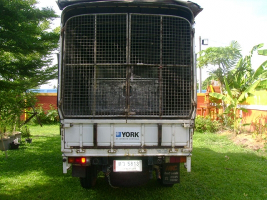 MITSUBISHI FUSO GUTS รถห้างมืออเดียว บรรทุกไม่ติดเวลา