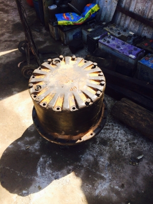 ขายด่วนตัวเดิน komatsu 200-5 (ตัวเดินจีบ)