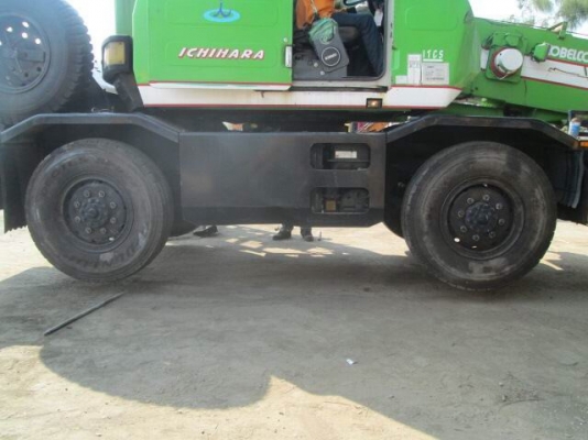 ขายรถเครน KOBELCO ROUGH TERRAIN CRANE