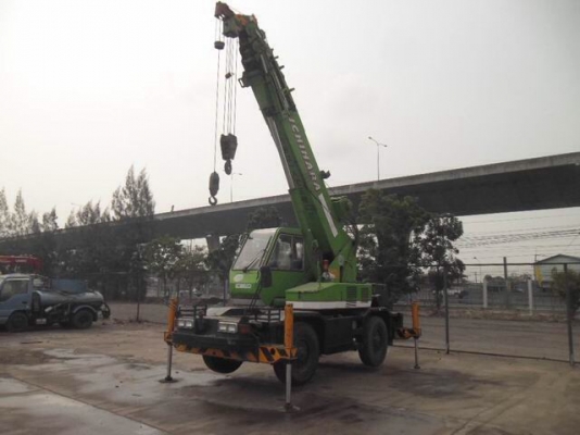ขายรถเครน KOBELCO ROUGH TERRAIN CRANE