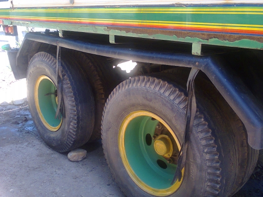 ลูกพ่วง 3 เพลาแท้ ดัมพ์ กระบะอลูมิเนียม ยาว 7 เมตรปี 52 สวยๆๆๆ