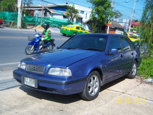 volvo 440 สีสวย แอร์เย็น ประกันชั้น3(49000)