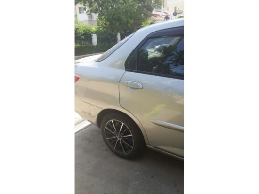 ขาย Honda City Zx Vtec จดทะเบียน 200ุ6 สีทอง ขาย Honda City Zx Vtec จดทะเบียน 200ุ6 สีทอง