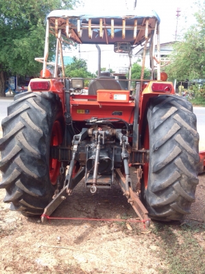 แทรกเตอร์คูโบต้า m5000 ขายพร้อมใบดันหน้า และ ผาน4 หลัง. สภาพดีเยี่ยม เดิมๆทั้งคัน